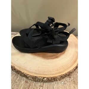 CHACO ECOTREAD Black Strappy SANDAL Size‎ 4 Youth Kids Hiking